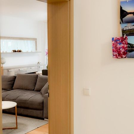 Modern Und Lichtdurchflutet - Ferienwohnung Mit Terrasse Fachbach Kültér fotó