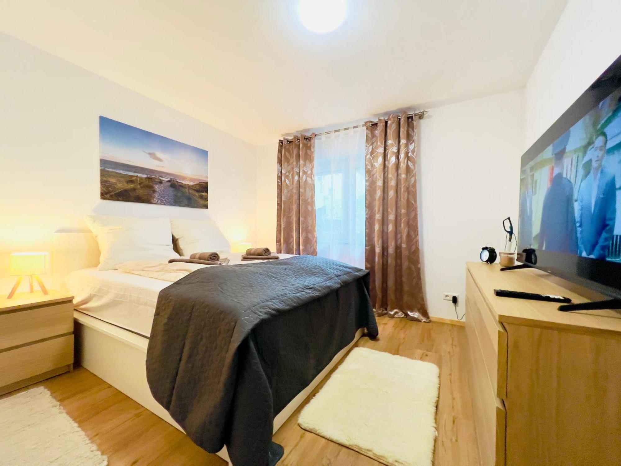 Modern Und Lichtdurchflutet - Ferienwohnung Mit Terrasse Fachbach Kültér fotó